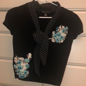 Beautiful short sleeve blouse